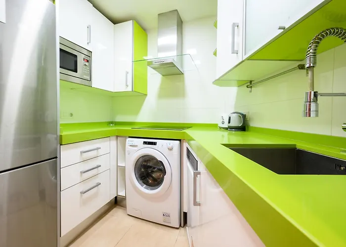 Woderful Plaza Montano Appartement *